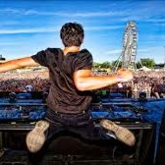 Raise Those Hands Vs Freaking Out (Kinlay Mashup)