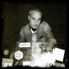 PLM.007 - Red Greg - 2015.03.04