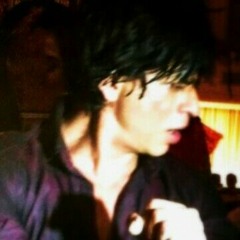 @iamsrk Gawah hai chand taare gawah hai