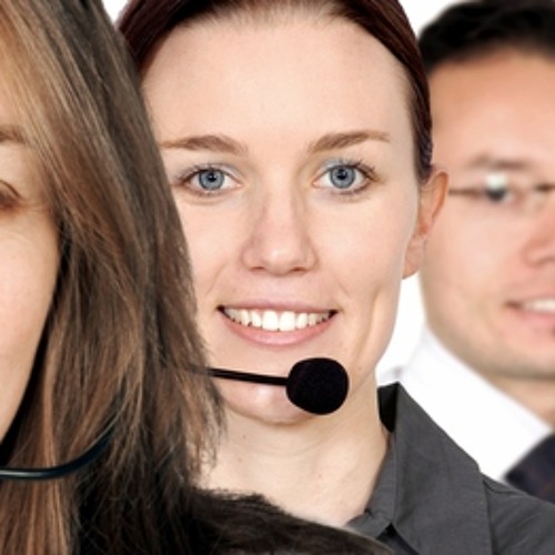 Экспертный телемаркетинг. Девушка оператор. E calling. Офис менеджер с телефоном. Колл центр.