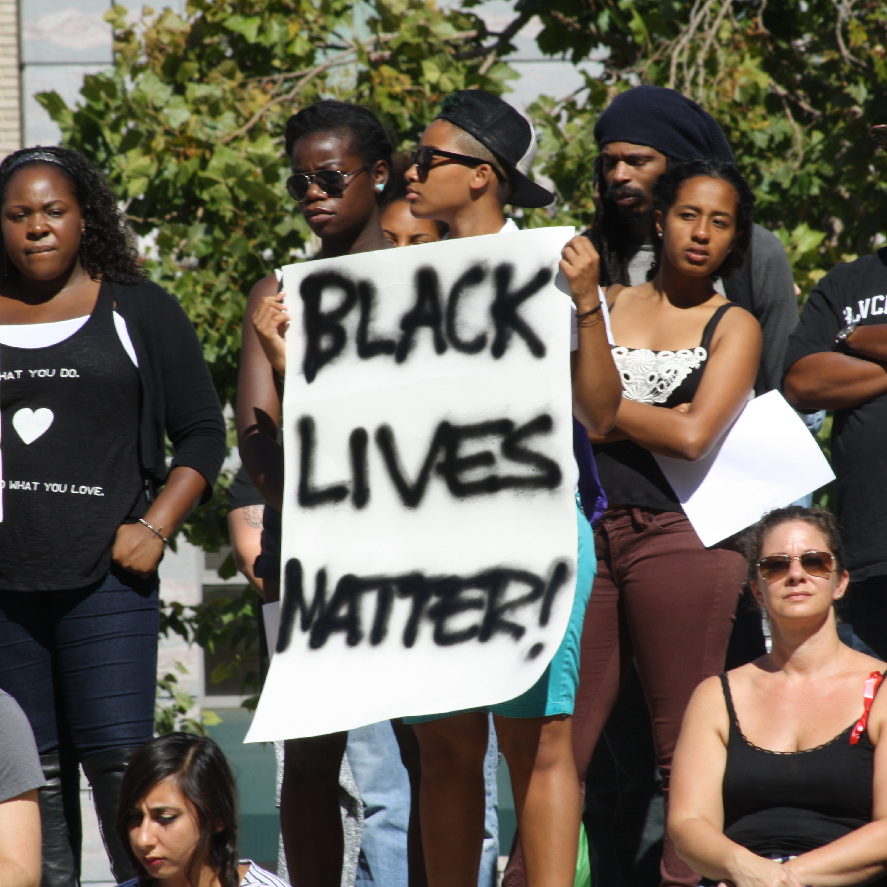 Racismo y Revolucion - De Crispus Attucks a Michael Brown episode artwork