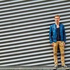 Paris Blohm & Juventa - Winterborn Left Behinds (Such Mashup)