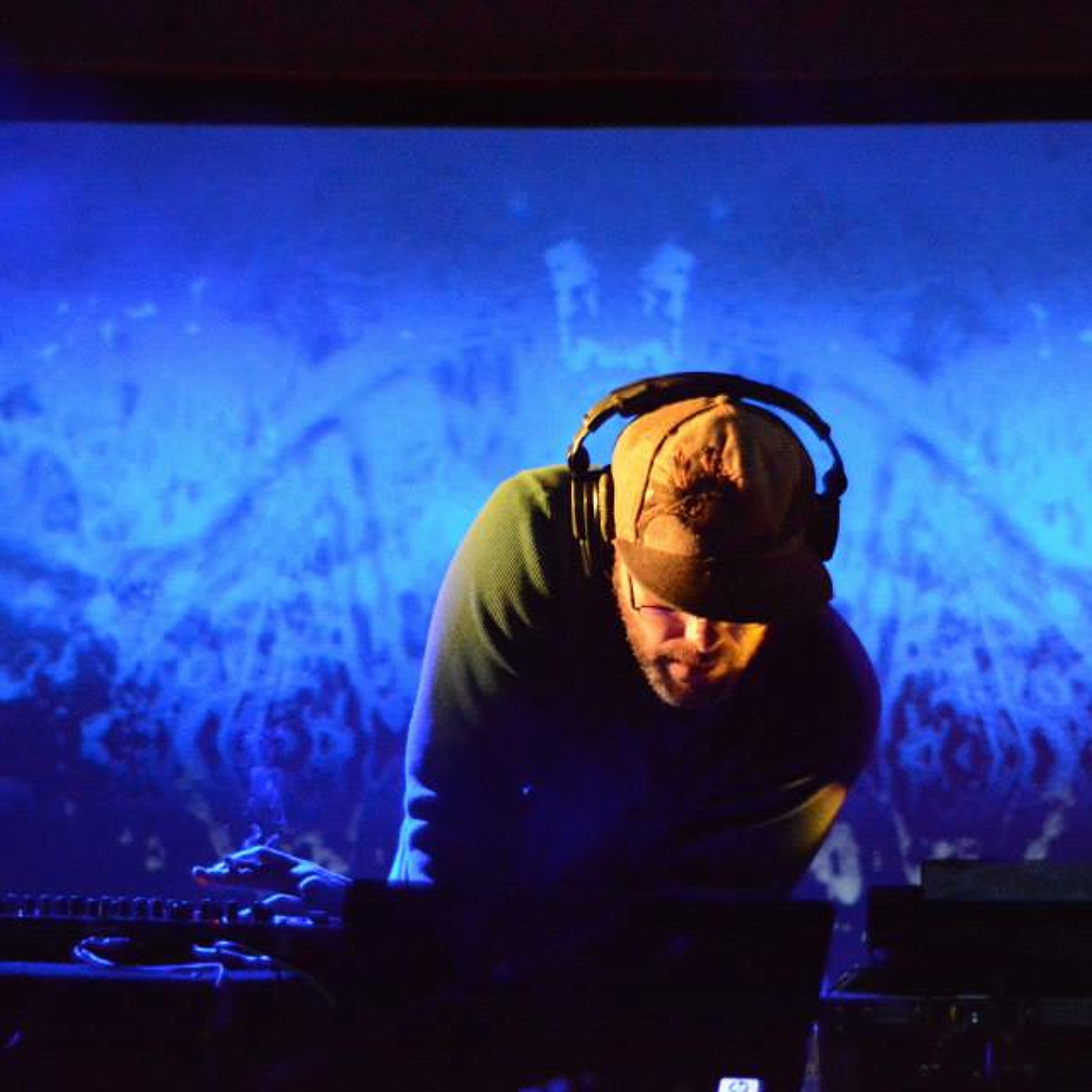 DJ Les Rhoda