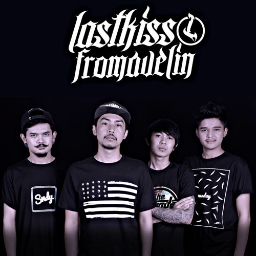 LAST KISS FROM AVELIN - Bayang Pertunjukan