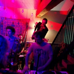 Survivor - Stable Table (Destiny's Child Cover)