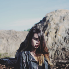 Masih Berdiri - Tengku Adil (Diandra Arjunaidi Cover)