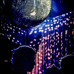 deep lounge