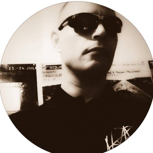 SimonJaxx Twerky Wall Livemix March 2015