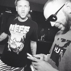 TWiSTED PiSTONS FT RiFF RAFF