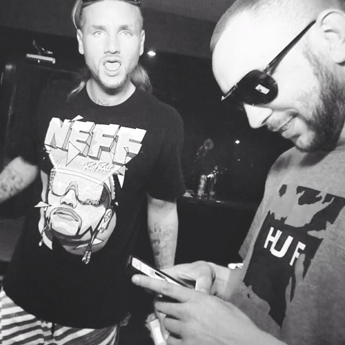 TWiSTED PiSTONS FT RiFF RAFF