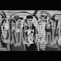 Sriracha salsa picante.