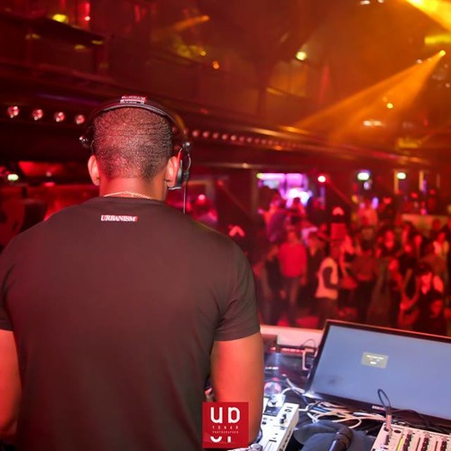 DJ BADNESS - IM IN LOVE WITH THE DANCEHALL (MARS 2015)