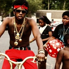 Gold all in my chain