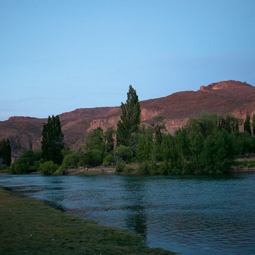 A la orilla del río Chubut