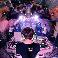 Spring Fever (Original Mix) - Natlapse