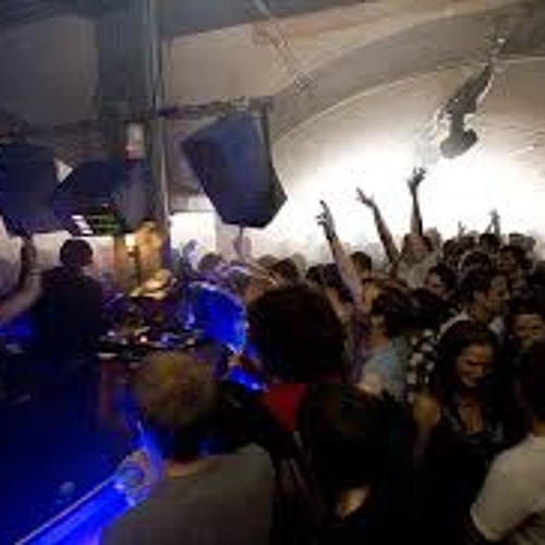 BK Live Viynl Mix Riot @ The End 2004