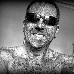 Grinder (Dark Browne Master)