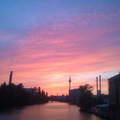 Viva La Electronica Podcast Presents: Brett Johnson