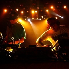 t8r - A Chemical Romance (feat. AV8R, Bexy, And Triz)