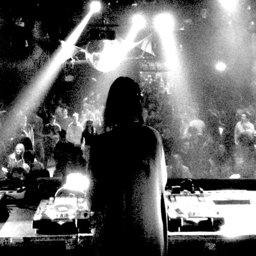 ANOUKA - WEIRD | Docks Hamburg 21-03-2015