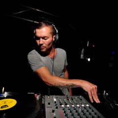 Wadsworth - Barefoot (Original Mix)
