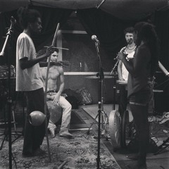 Retransmisión de Ecléctico Mexico: Música de Saodaj' (Isla de la Reunión). [L'Amour Oublié]