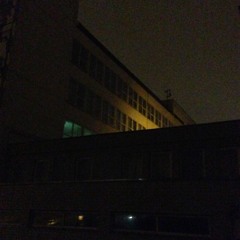 Alien crash in utopia