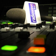 Ian Shepherd Radio Wave Home Run Pig In The Car