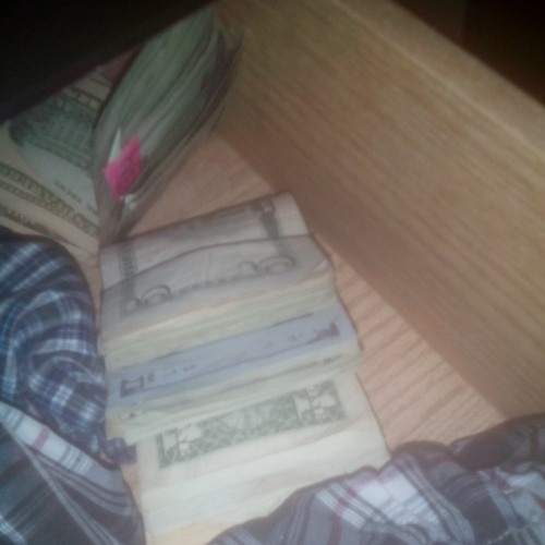 Flexin on my money