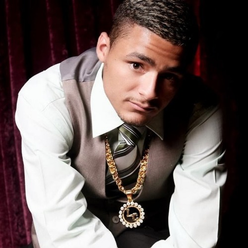 MC LUCIANO SP - SOFRIMENTO FOI EMBORA -(STUDIO THG)