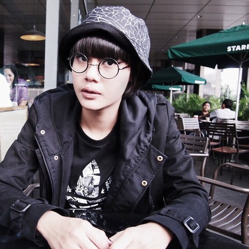 Stream Ariana grande at At home by Anis Kusumodipor | Listen online for