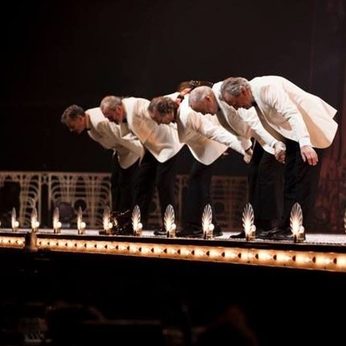 Monty Python live - Oppening theam