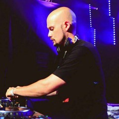 Control Vibes Radio Show #07 - Guest Dj Michael C