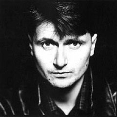 Simon Armitage, 2005 Griffin Poetry Prize Judge, opens the 2006 Awards ceremony