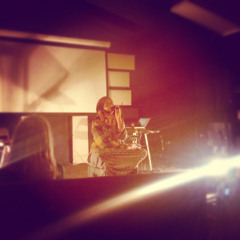 Loop 5: Plucks, Slides, & Claps