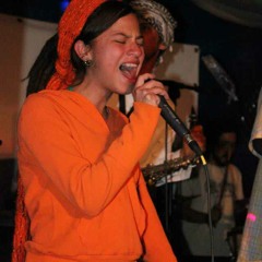 Asi Se Mueve (Octavario Sessions)