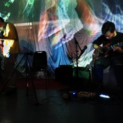 Bin Idris & Kazuhisa Uchihashi live improvisation at Ruang Rupa(excerpt)