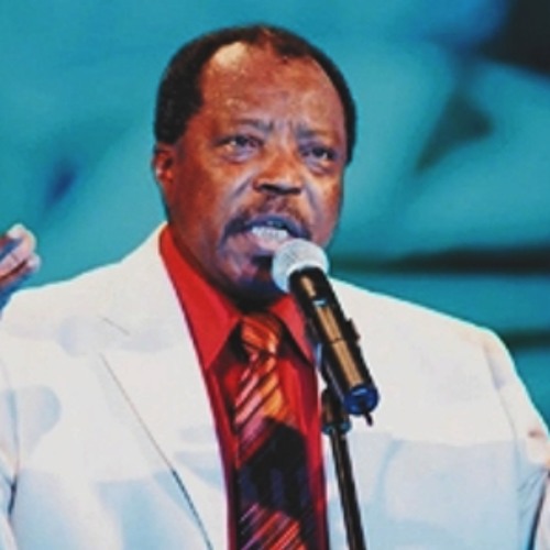 دعيني أُعانق فيك الامل - كرامة مرسال