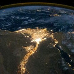 عبد الحليم حافظ - ياشعب ياواقف علي باب النهار