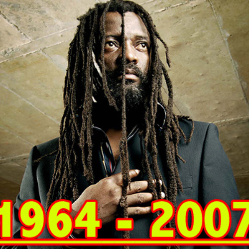 Lucky Dube - Born to Suffer