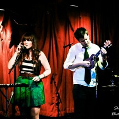 STRING - - (Accordion, Piano, Cymbals), Tempo (MED), Style (Quirky, Italian Restaurant, Etc)