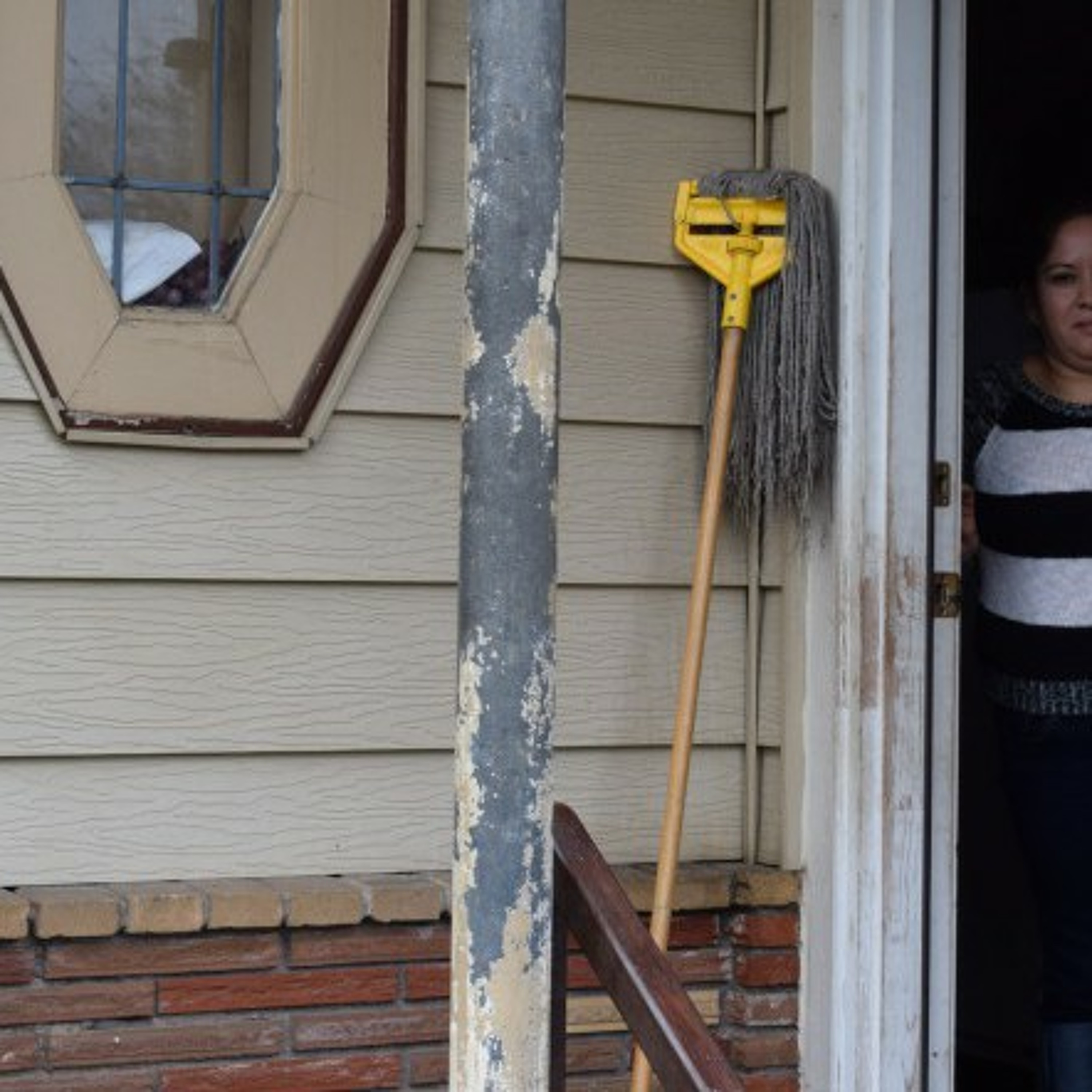 Undocumented Home Owners Face Risky Options episode artwork