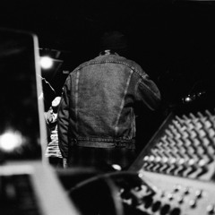 Glow In The Dark [Prod. Brakebill]