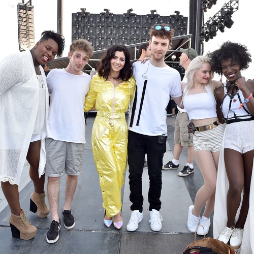 Stream Clean Bandit ft. Marina and the Diamonds Disconnect (Live at