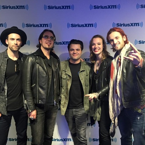 Stream Halestorm - Girl Crush Cover (Little Big Town) Live Acoustic at  SiriusXM by MzHyde | Listen online for free on SoundCloud
