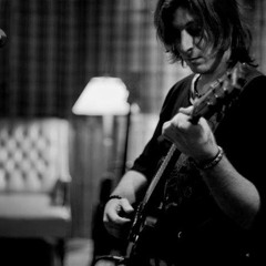 Martin Hache - Quedándote O Yéndote (L. A. Spinetta Cover)