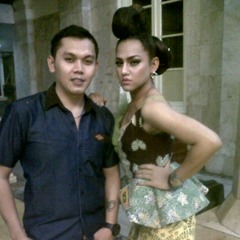 John Liuno at Kepalang Tanggung