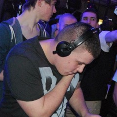Clubland And Kiss Anthems Mix (April 2015)