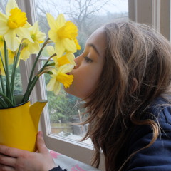 He loves me not