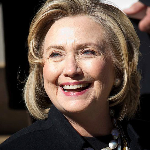 Debate: Hillary Clinton Sounds Populist Tone, But Are Progressives Ready to Back Her in 2016?